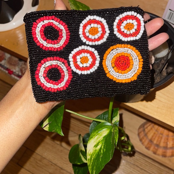 Beaded patterned card purse